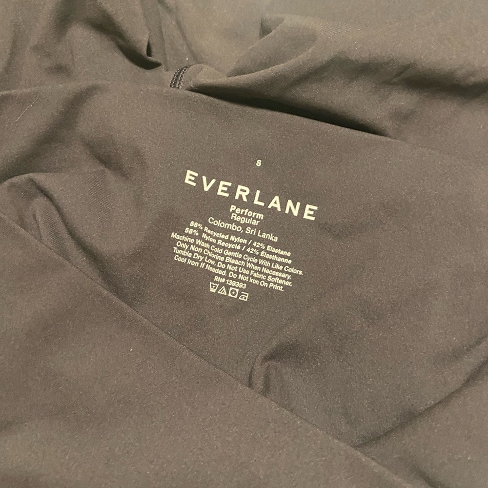 Everlane Perform Leggings - Picture 7 of 10